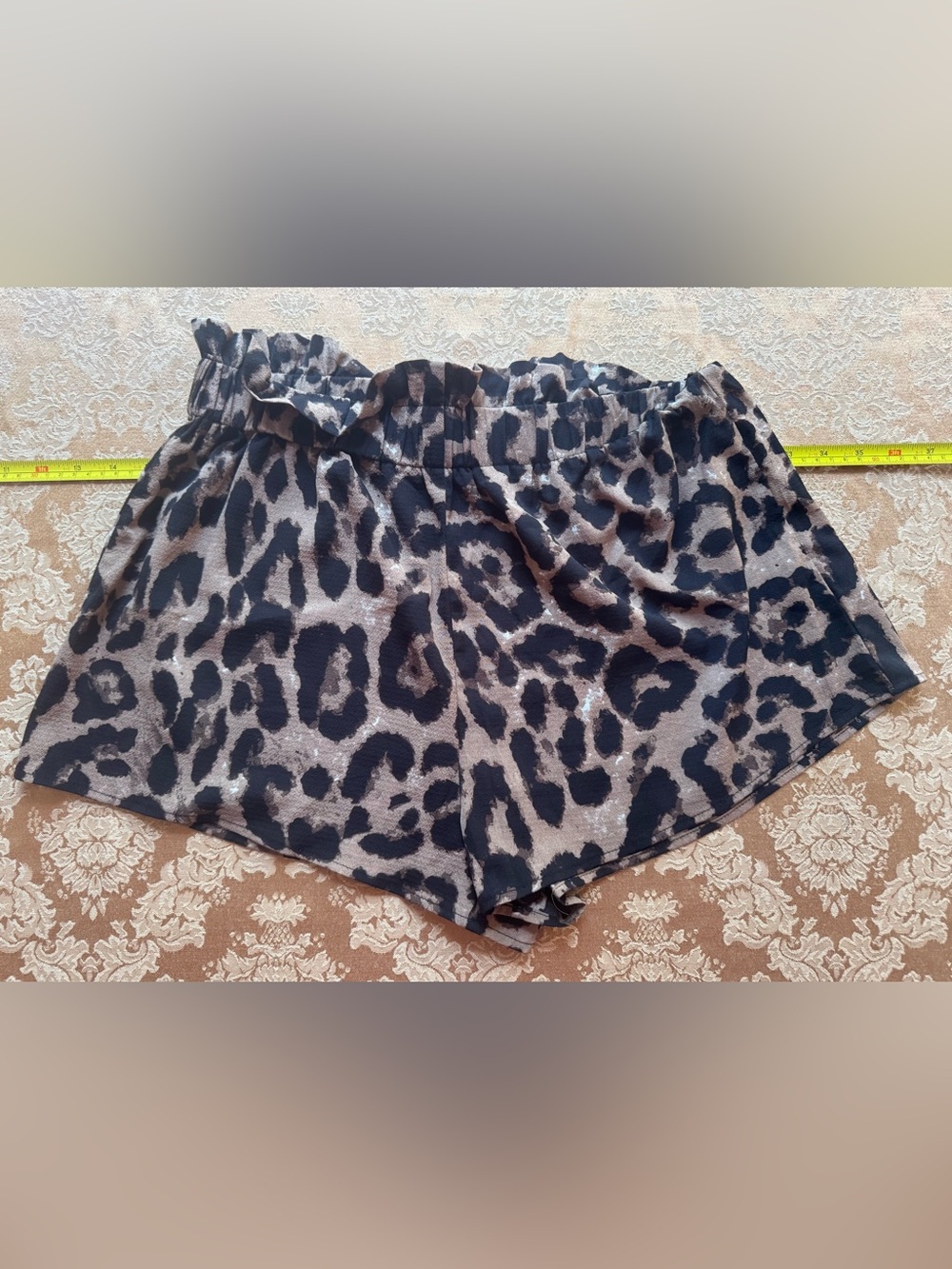 SHEIN Black Gray and Tan Leopard Print Elastic Waist Shorts
